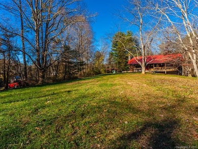 51 Meadow Woods Dr, Hendersonville, NC 28792 - photo 5