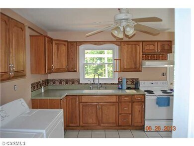 Kitchen - Gourmet Kitchen with plenty of cupboards
