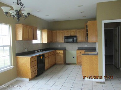 162 Helmwood Cir, Mount Washington, KY 40047 - photo 3