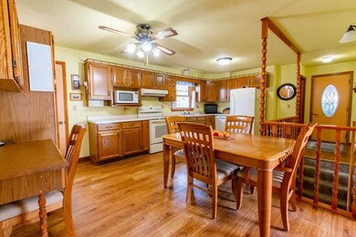 140 East St, Potosi, WI 53820 - photo 6