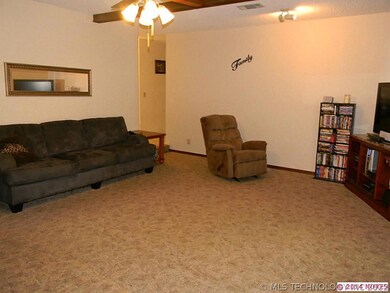 9812 S 236th East Ave, Broken Arrow, OK 74014 - photo 5