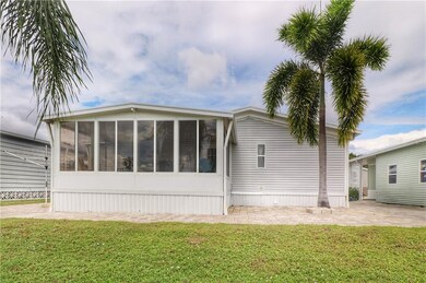 226 N Saint George Cir, Apollo Beach, FL 33572 - photo 5