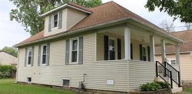 111 Fredericka St, North Tonawanda, NY 14120 - photo 2