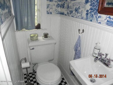 800 Monroe St, Stroudsburg, PA 18360 - photo 7