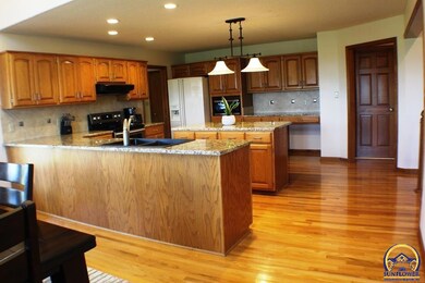 7625 NW Nickell Rd, Topeka, KS 66618 - photo 7