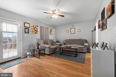 9051 Mcrae Ct, Manassas, VA 20110 - photo 7