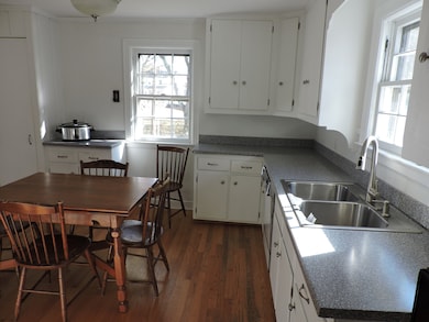 86 Parkway Dr, Stratford, CT 06614 - photo 5