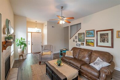 905 N Field Stone Dr, Lawrence, KS 66049 - photo 4