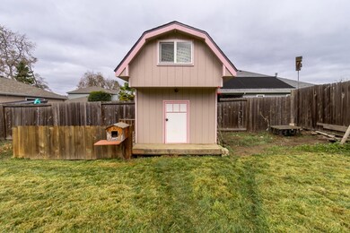 134 Gregg Cir, Grants Pass, OR 97527 - photo 6