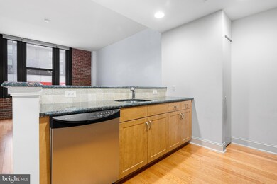 1100 S Broad St unit 200A, Philadelphia, PA 19146 - photo 6