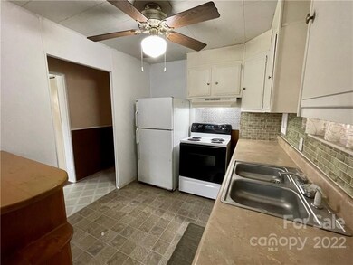 106 Le An Hurst Rd, Asheville, NC 28803 - photo 5