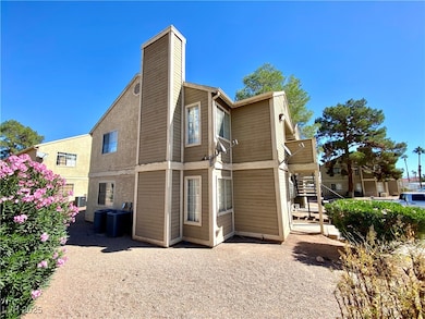 2727 Aarondavid Dr, Las Vegas, NV 89121 - photo 6