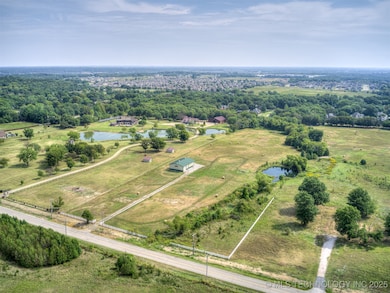 13825 S Lewis Ave, Bixby, OK 74008 - photo 4