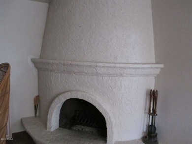 Beehive fireplace