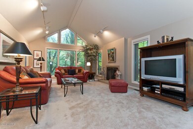 008 living room - IMG_3061