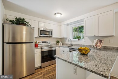 14414 Pebble Hill Ln, North Potomac, MD 20878 - photo 5