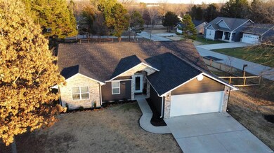 300 Caytie Trail, Poplar Bluff, MO 63901 - photo 3