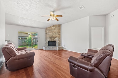 8118 Vista Del Sol Dr, Houston, TX 77083 - photo 5