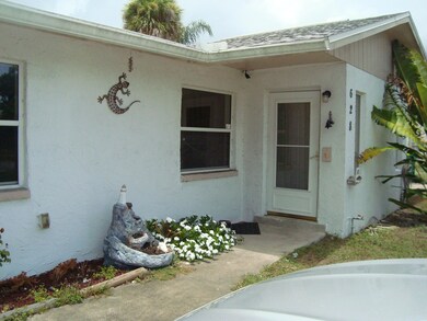 628 Leo Dr unit Left Side, Cocoa, FL 32926 - photo 3