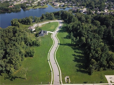 1992 Tipton Point Ct, Columbus, IN 47201 - photo 4