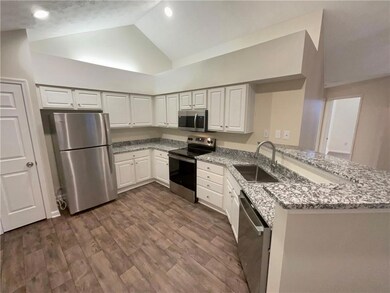 2252 Carefree Cir unit 3, Marietta, GA 30062 - photo 4