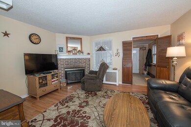 614 W Magnolia Ave, Aldan, PA 19018 - photo 7