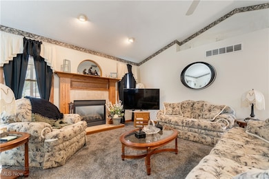 2806 Pin Oak St NE, Canton, OH 44704 - photo 4