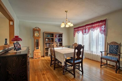 Formal dining