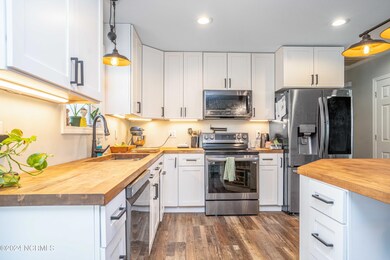 238 Cottontail | Interior-exterior (11 o