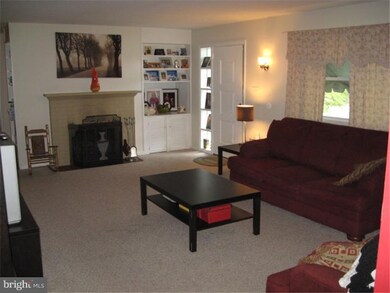 3332 Willow Grove Ave, Reading, PA 19605 - photo 3