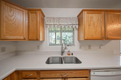 4525 Enchanted Way, Redding, CA 96001 - photo 7