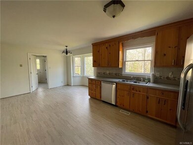 1528 Swiftwood Dr, Powhatan, VA 23139 - photo 5