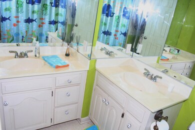 Hall bath upstairs