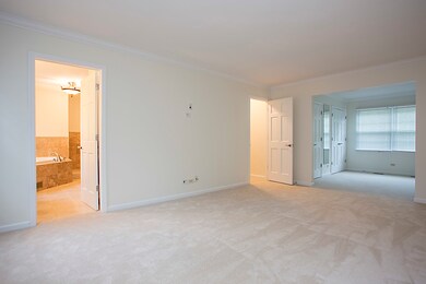 816 Biltmore Ct, Naperville, IL 60563 - photo 4