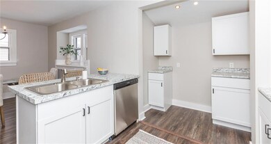 2446 E Grand Ave, Des Moines, IA 50317 - photo 4