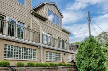 934 W Huron St, Ann Arbor, MI 48103 - photo 2