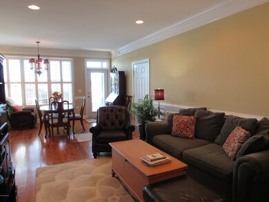 006 Living and Dining