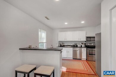 1315 Villa Way unit D, Charlottesville, VA 22903 - photo 7