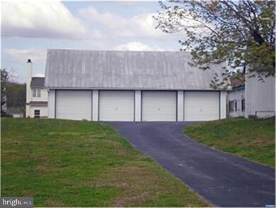 1863 Mccoy Rd, Bear, DE 19701 - photo 2