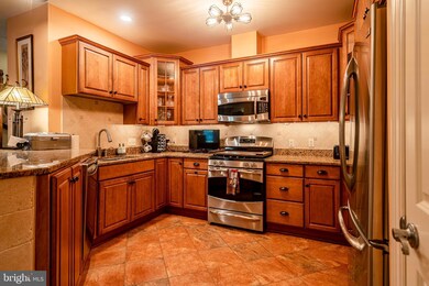 215 Cornerstone Dr unit 215, Newtown Square, PA 19073 - photo 3