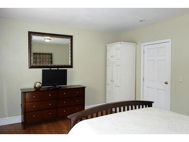 43 Wesleyan Ave, Providence, RI 02907 - photo 6