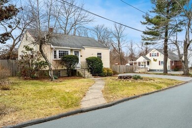 10 Davis Ct, Saugus, MA 01906 - photo 2