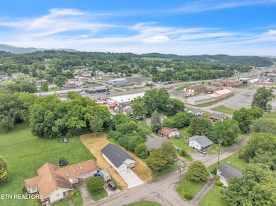 3-web-or-mls-814 Hendrickson--10-Edit