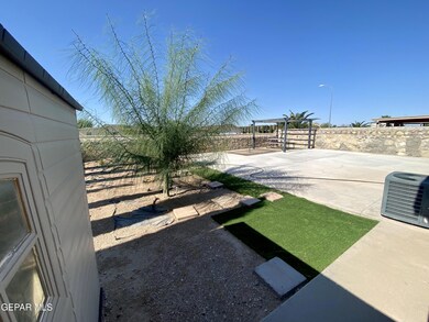 14324 Desert Sky Dr, Horizon City, TX 79928 - photo 3