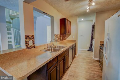 2052 Quaker Way unit 12, Annapolis, MD 21401 - photo 4