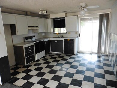 620 Freeman Rd, Central Point, OR 97502 - photo 4