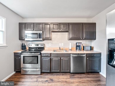 8504 Cavalry Ln, Manassas, VA 20110 - photo 7