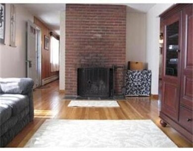 32 Tarrytown Ln unit 1, Worcester, MA 01602 - photo 2