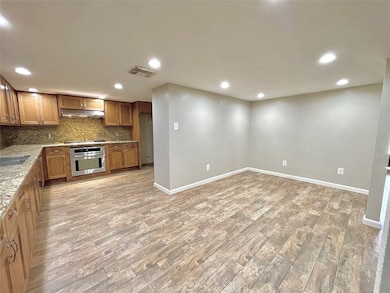 11503 Sagevalley Dr, Houston, TX 77089 - photo 2