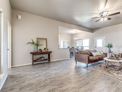Perfect floorplan w/ open concept & hidden messy k